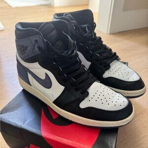 Nike Air Jordan 1 Retro High OG "Blue Moon"